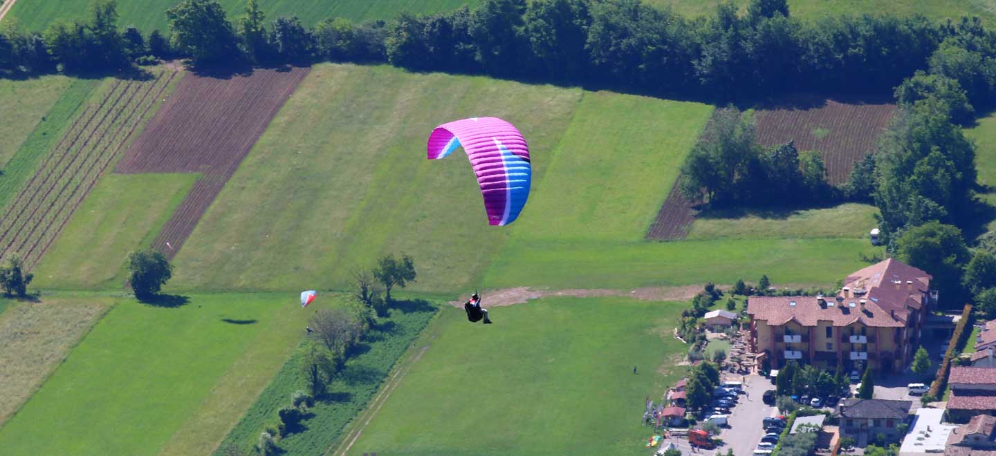 corsi parapendio vivereilgrappa