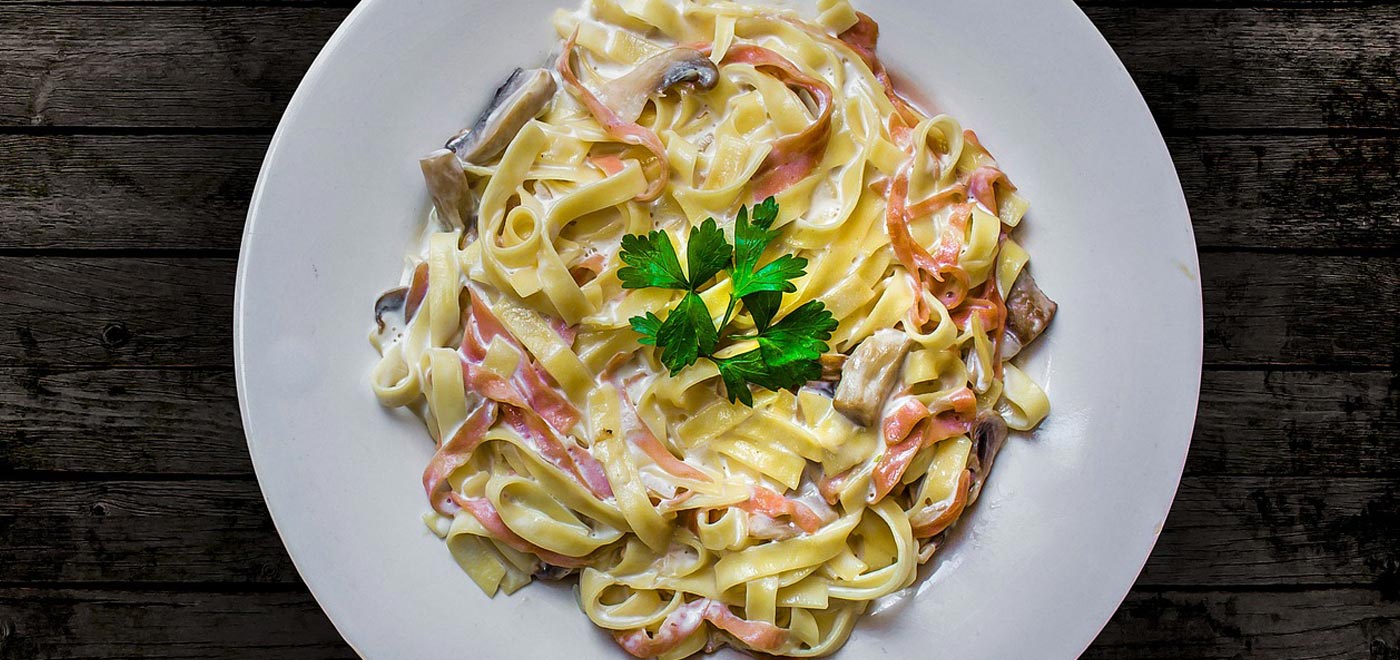 A tasty dish of pasta carbonara