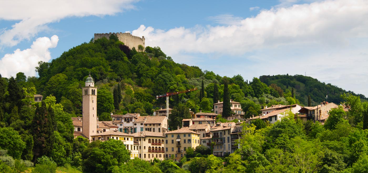 La Rocca di Asolo, detta anche Rocca Braida, situata sulla cima del Monte Ricco